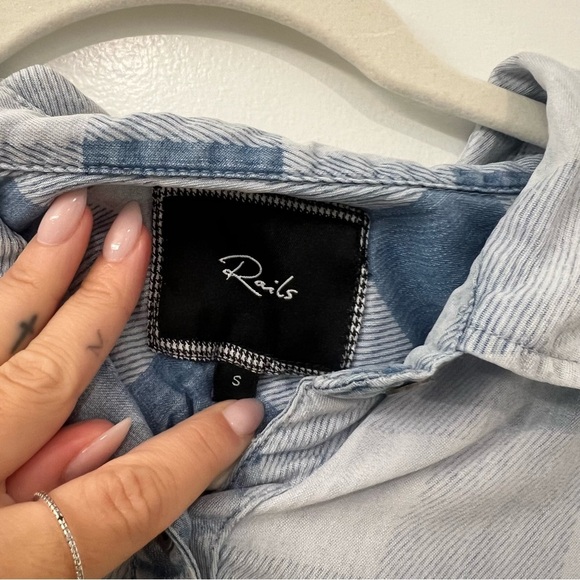 Rails Plaid Button Down Shirt - Picture 8 of 9